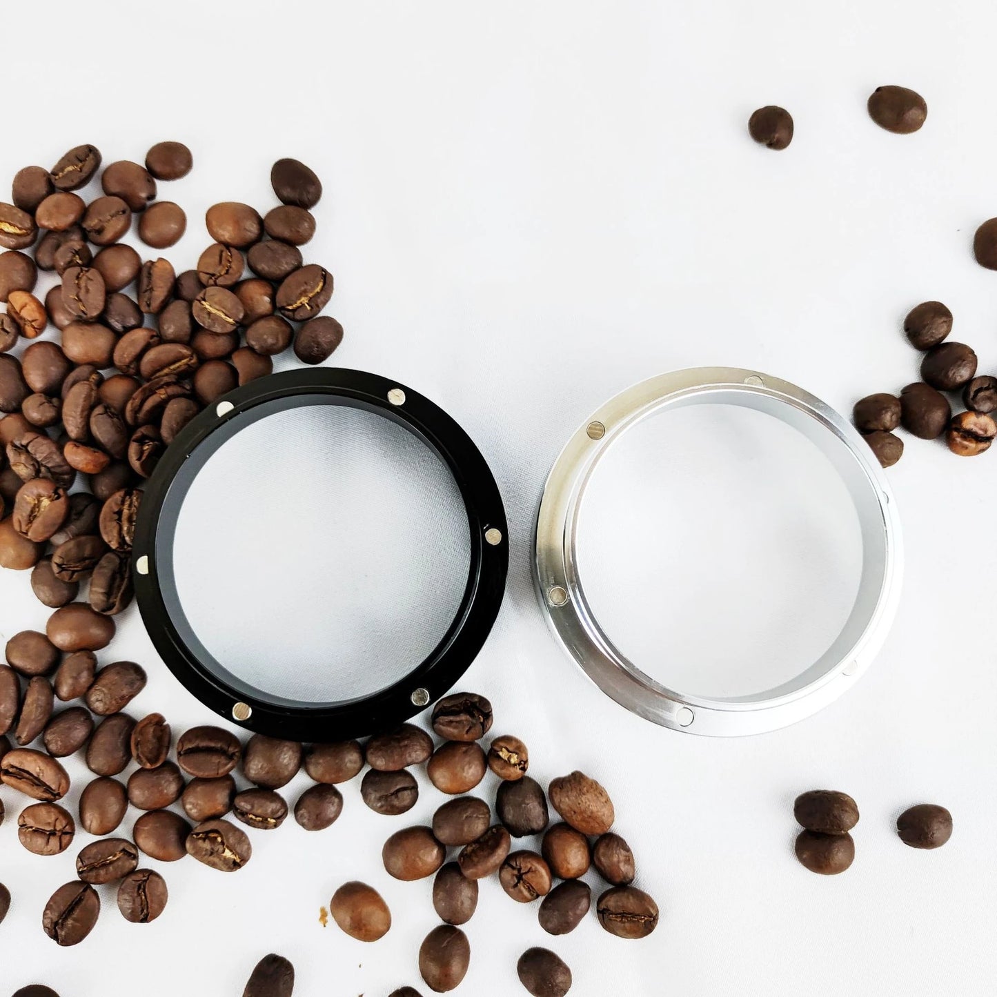 Black and silver magnetic coffee dosing ring