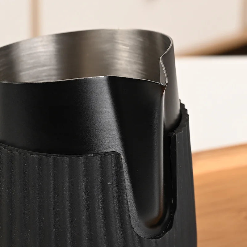 Spout of the 420ml Stainless Steel Handleless Oblique Coffee Milk Frothing Jug