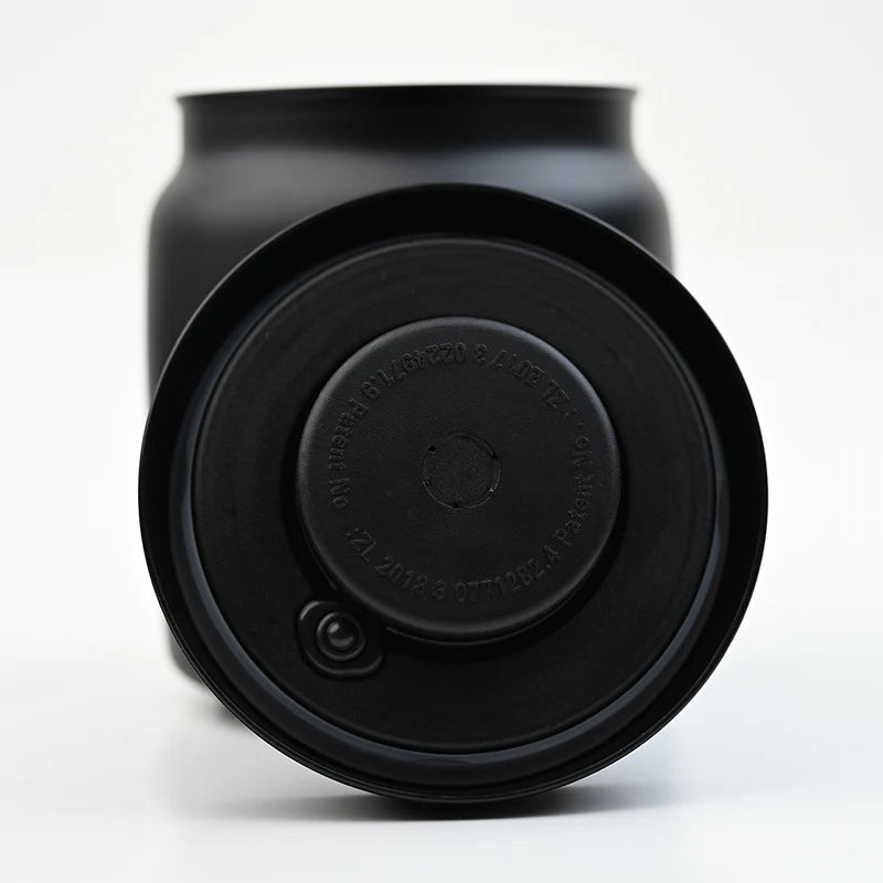 Vacuum Seal of the black coffee canister